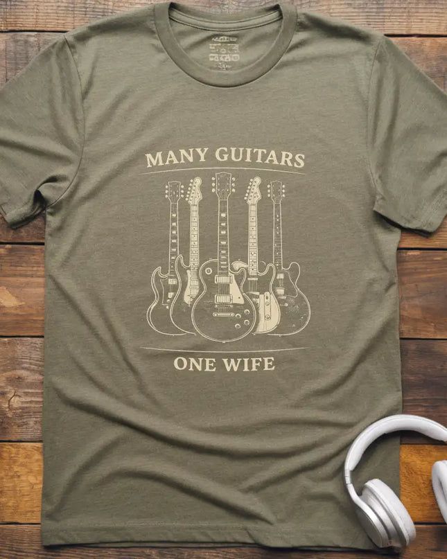Many Guitars Vintage T-Shirt